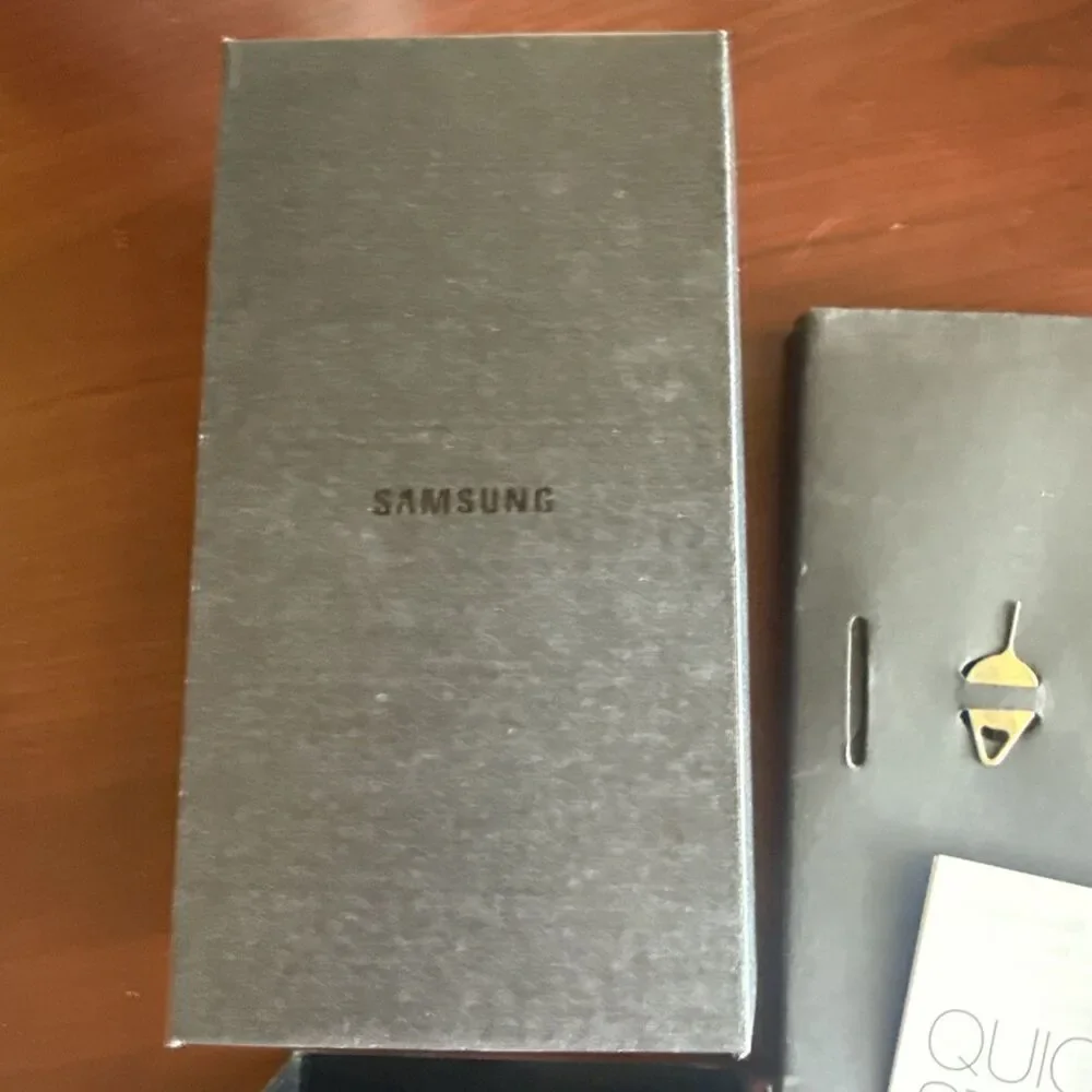 OEM Samsung Galaxy  S9 + plus box  EMPTY with headphones NO PHONE